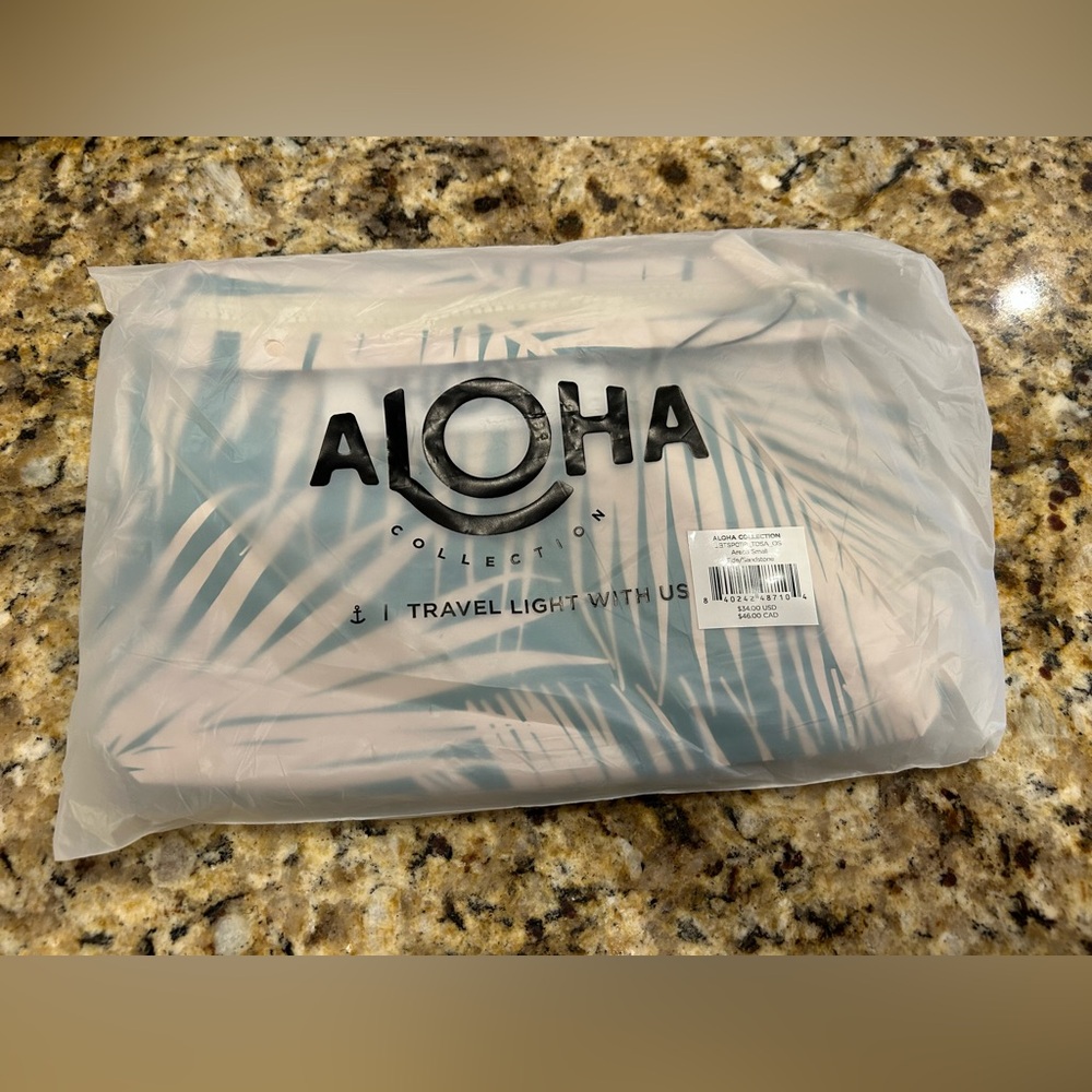 ALOHA Collection Areca Small Pouch - Picture 2 of 7